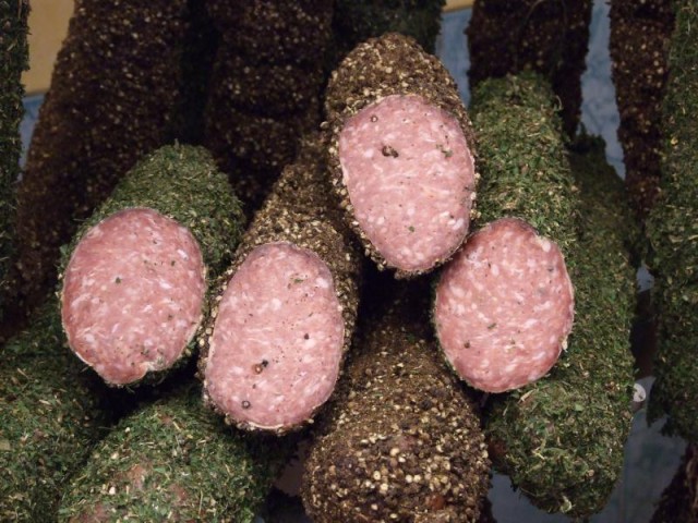 Saucisson sec nature, herbes ou poivre (maison)